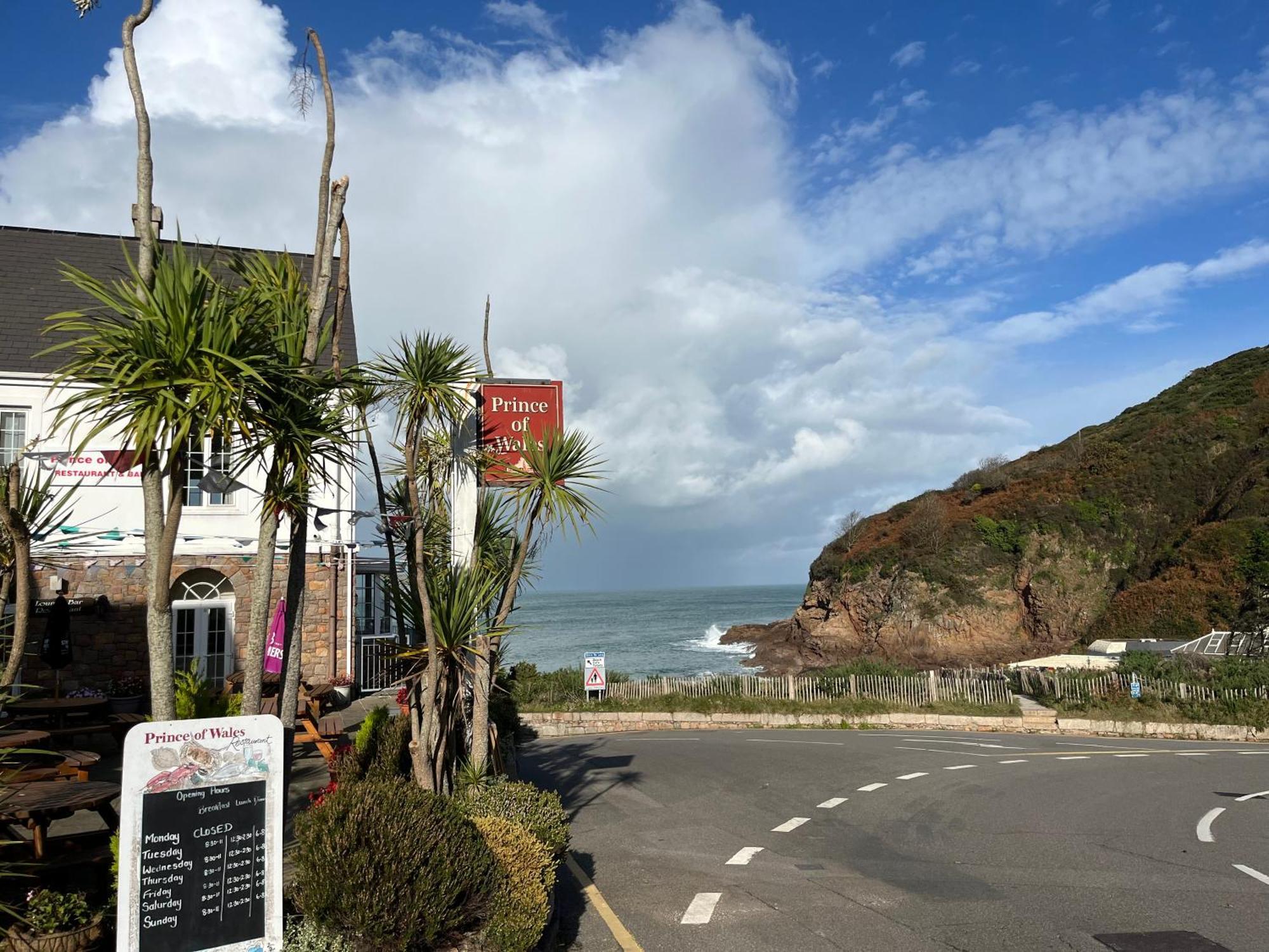 The Prince Of Wales Hotel St Ouen's Eksteriør bilde